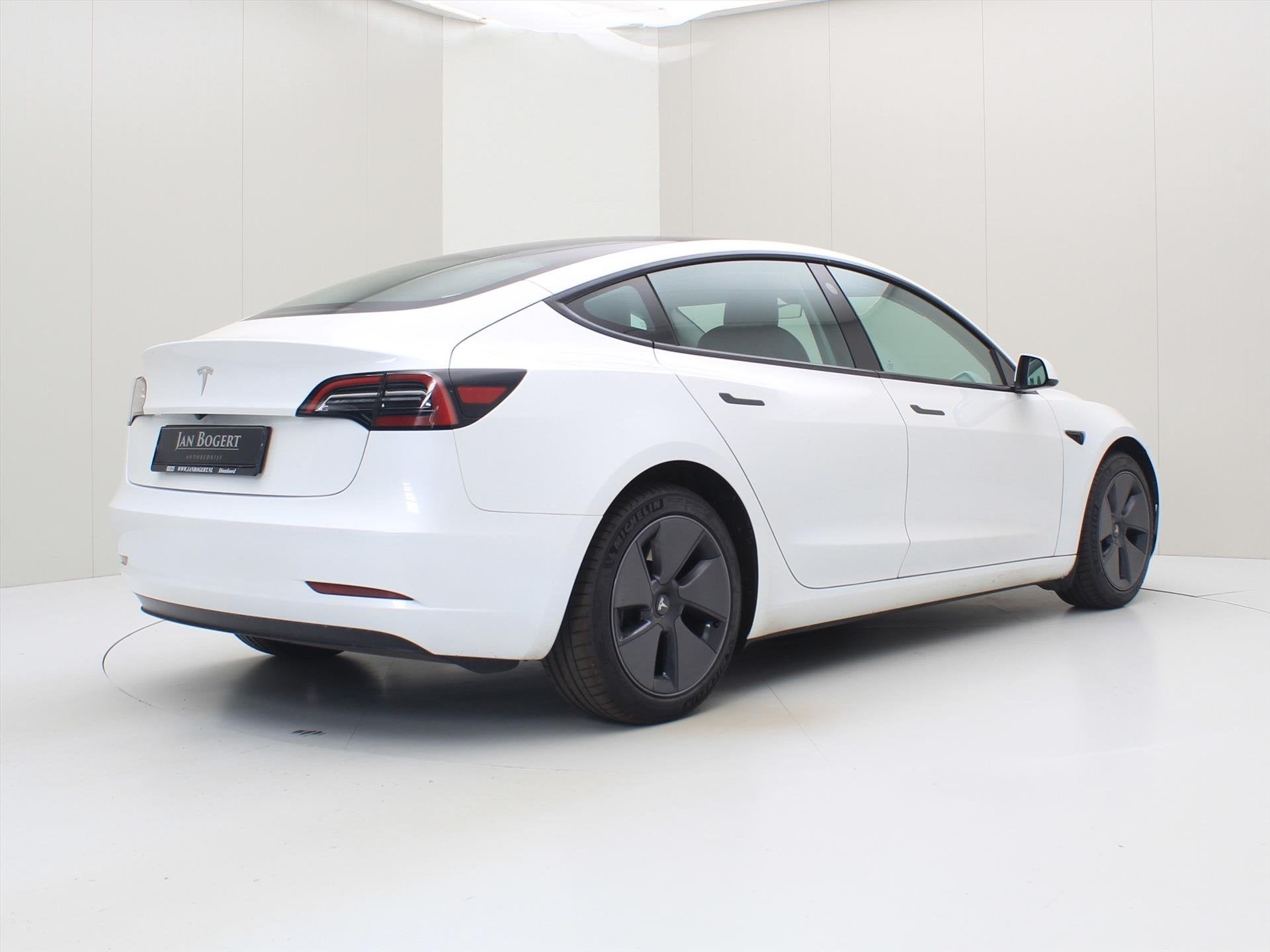 Tesla Model 3 Standard RWD Plus 93.7% SoH UPGRADE [ AMD RYZE, Automaat, Achterwielaandrijving, Gebruikt, Zwart