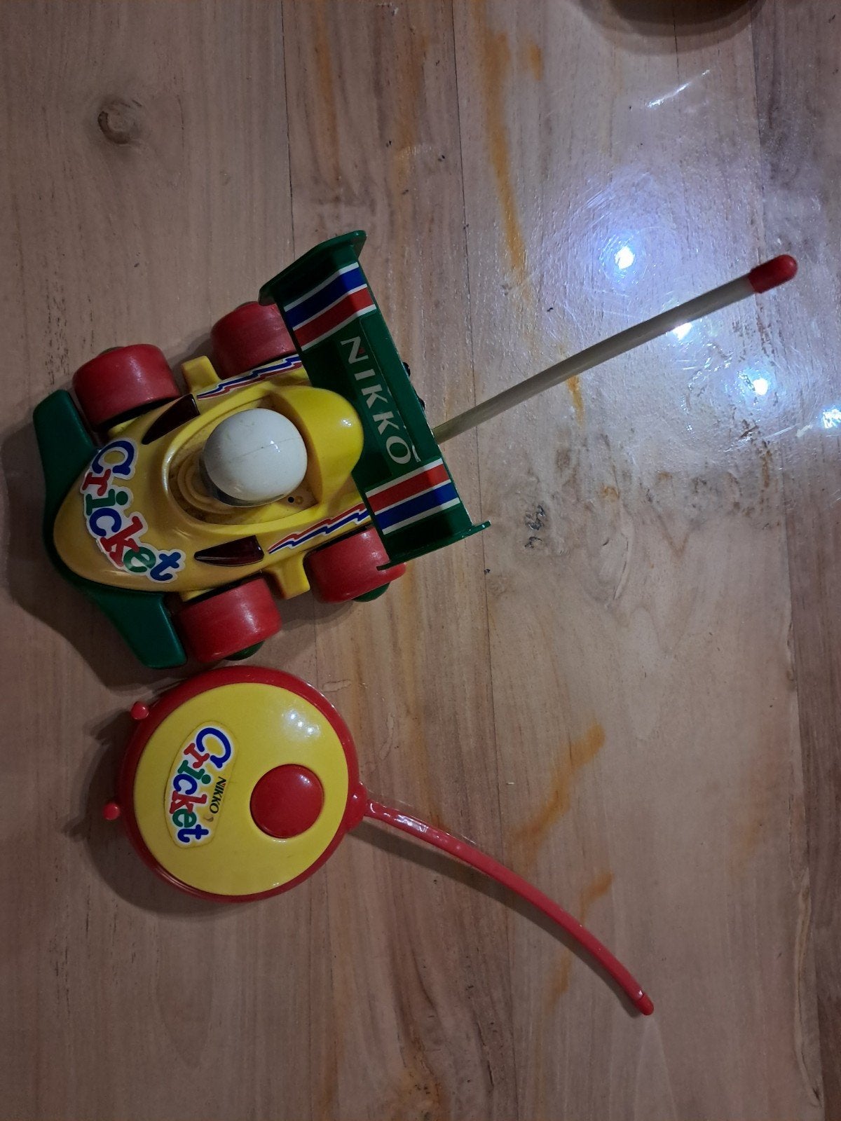 Nikko Cricket afstandsbedienbare auto voor kleine kinderen, Kinderen en Baby's, Ophalen of Verzenden, Gebruikt, Afstandsbediening