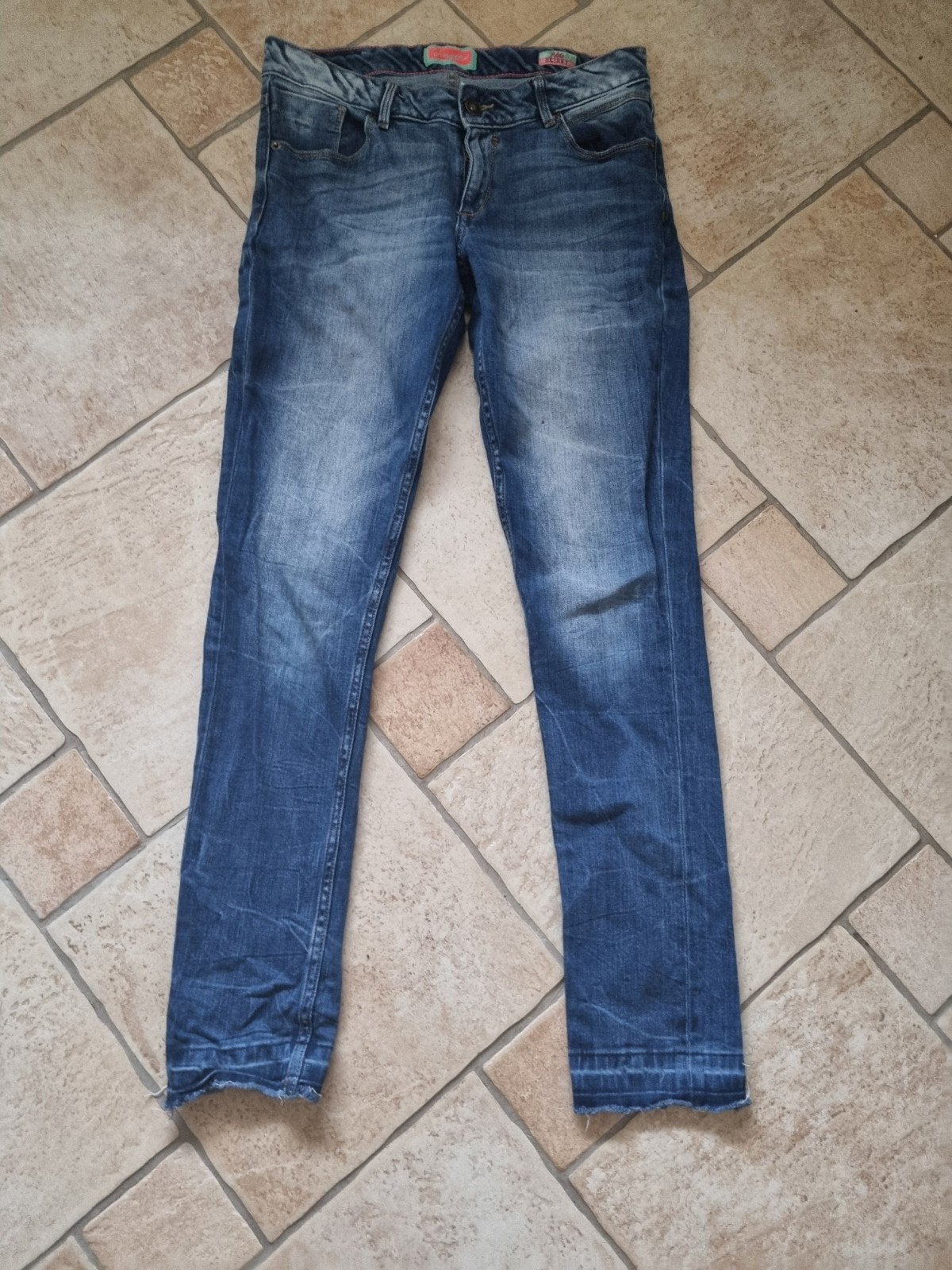 Nieuwstaat mooie vingino spijkerbroek maat 176, Broek, Meisje, Ophalen of Verzenden, Zo goed als nieuw