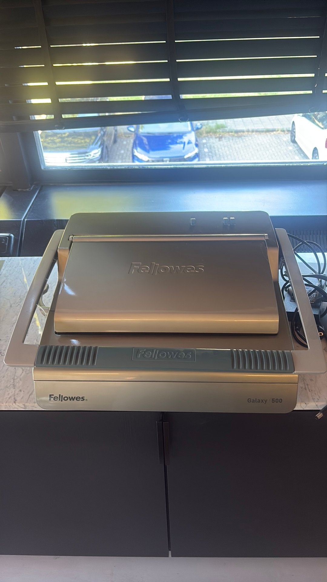 Fellowes inbindmachine – in goede staat, Ophalen, Zo goed als nieuw, Zonnebank enkelzijdig, Minder dan 10 lampen