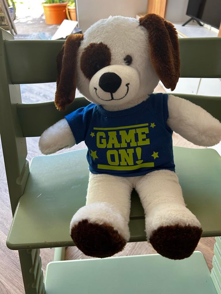 Build-A-Bear Hond Knuffel - 'Game On!' Shirt, Zo goed als nieuw, Middelgroot (20 tot 80 cm), Met kleding of accessoire, Build a Bear