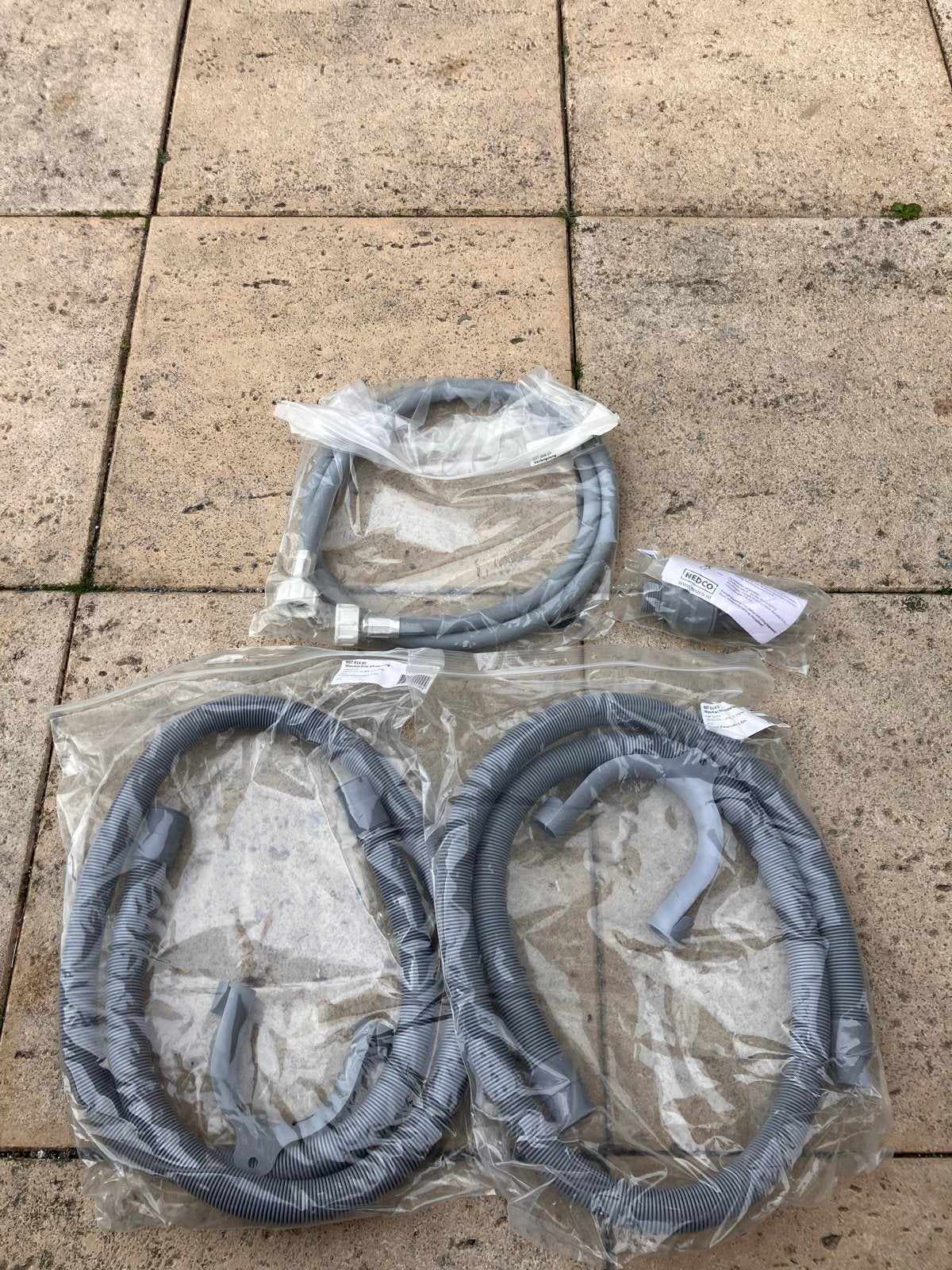 Wasmachine slangen Nedco met waterstop - 2 nieuw, 1 gebruikt, Ophalen of Verzenden, Gebruikt