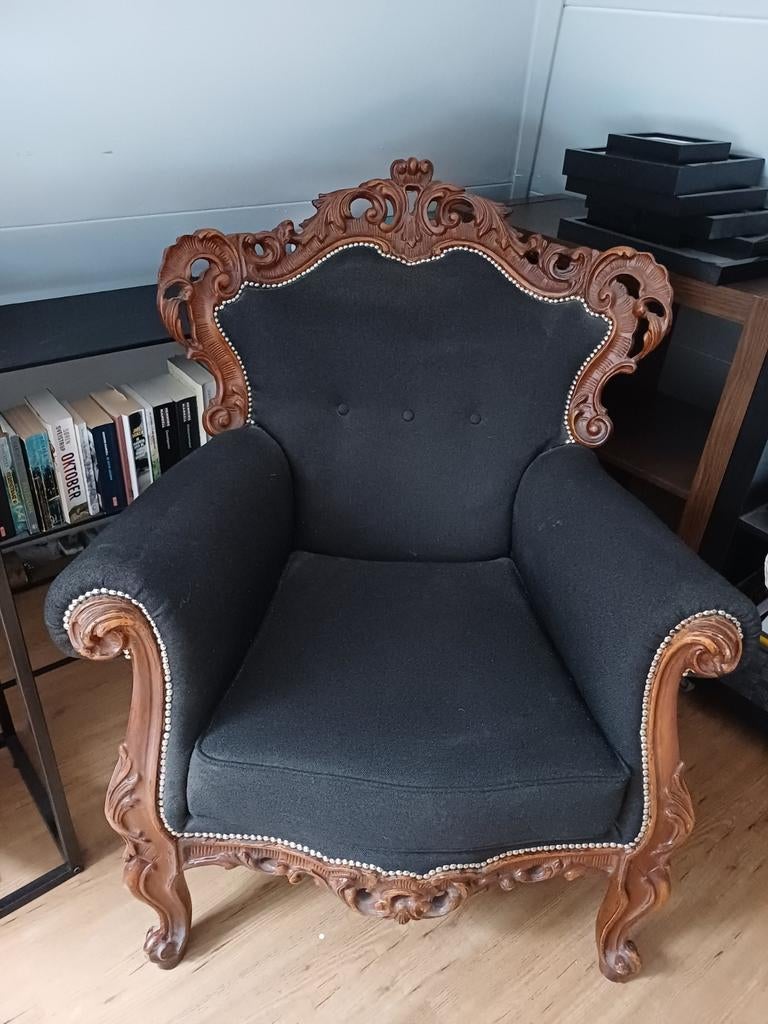 Opnieuw gestoffeerde brocante fauteuil., Ophalen
