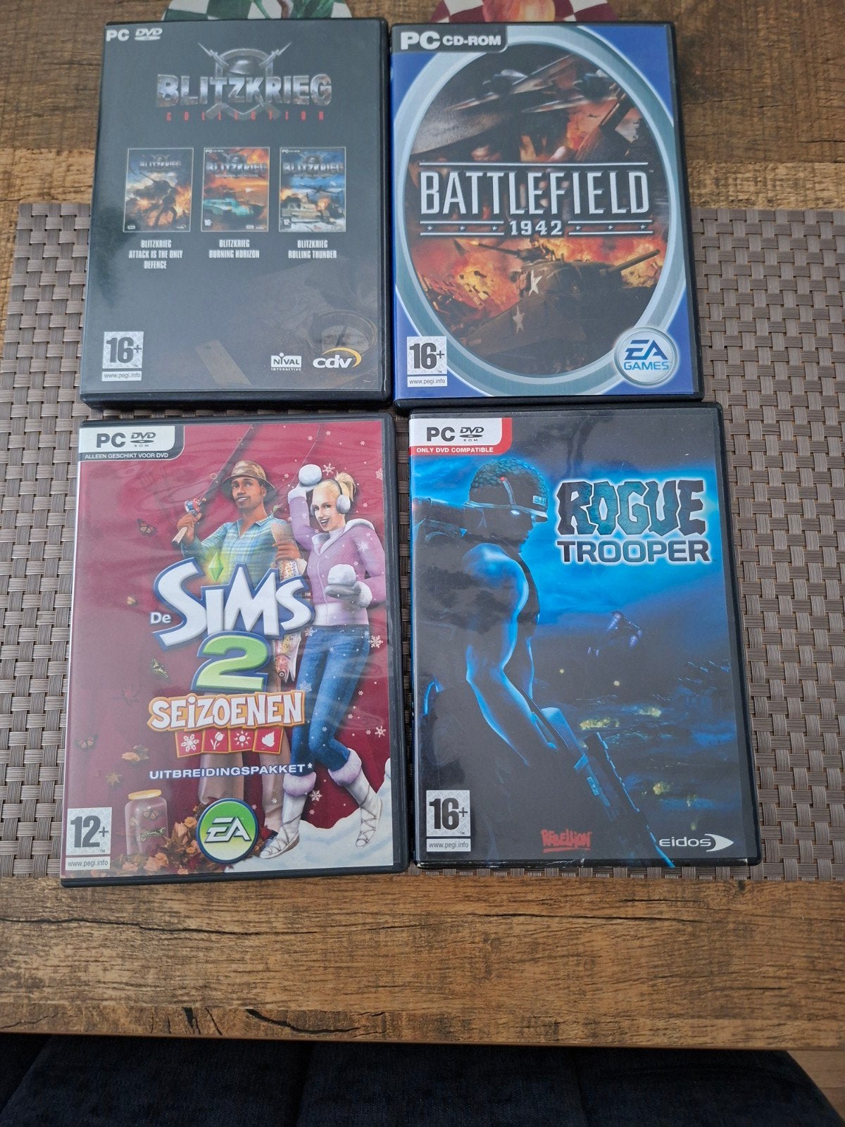 PC Games: Blitzkrieg, Battlefield, De Sims 2, Rogue Trooper, Online, Gebruikt, 1 speler, Ophalen of Verzenden