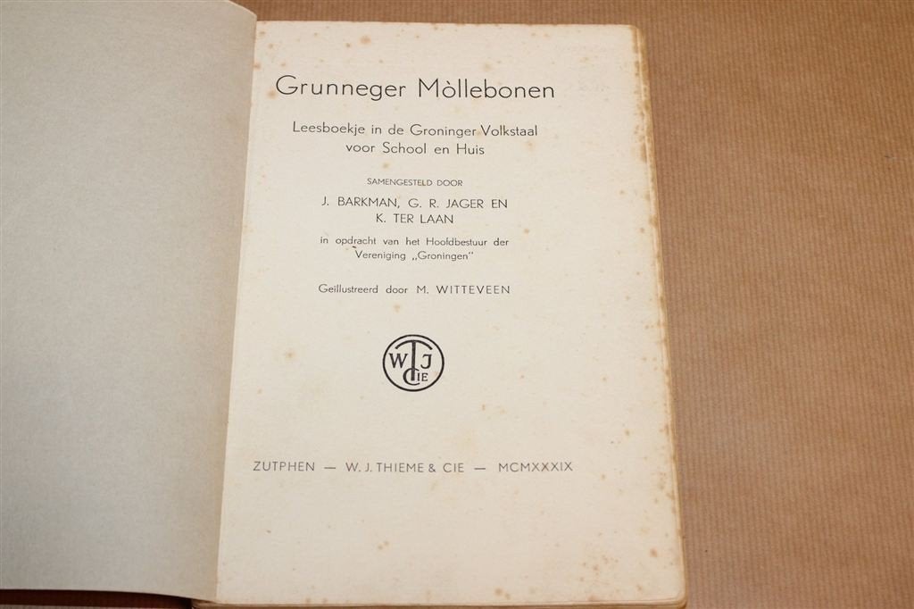 Grunneger Mòllebonen — Gronings Leesboekje 1939, Boeken, Geschiedenis | Stad en Regio, Ophalen of Verzenden, Gelezen
