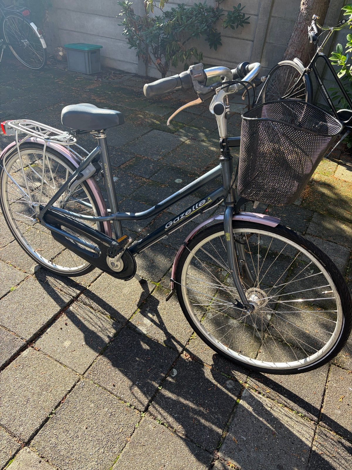 Gazelle damesfiets met mand - Gebruikt, Fietsen en Brommers, Ophalen, Terugtraprem, Gebruikt, Versnellingen