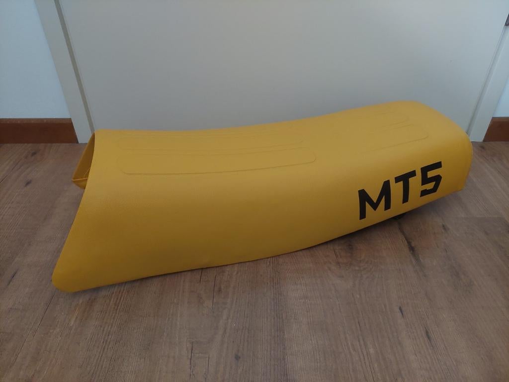 Honda mt zadel buddyseat opnieuw bekleed, Fietsen en Brommers, Ophalen of Verzenden, Nieuw, Zadel, Honda