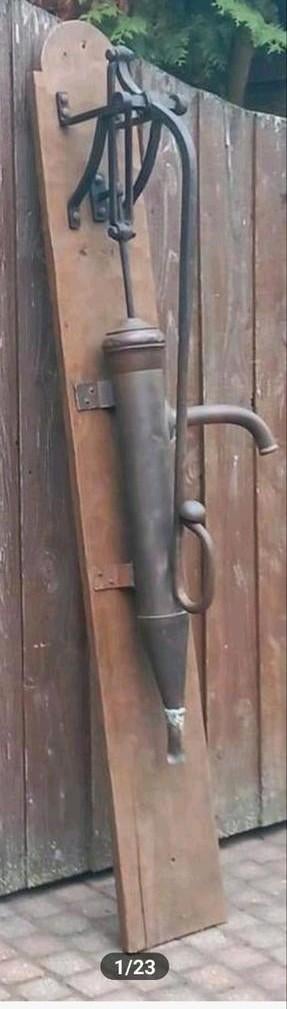 Antieke kasteelpomp waterpomp - Koper, 210 hoog, Ophalen