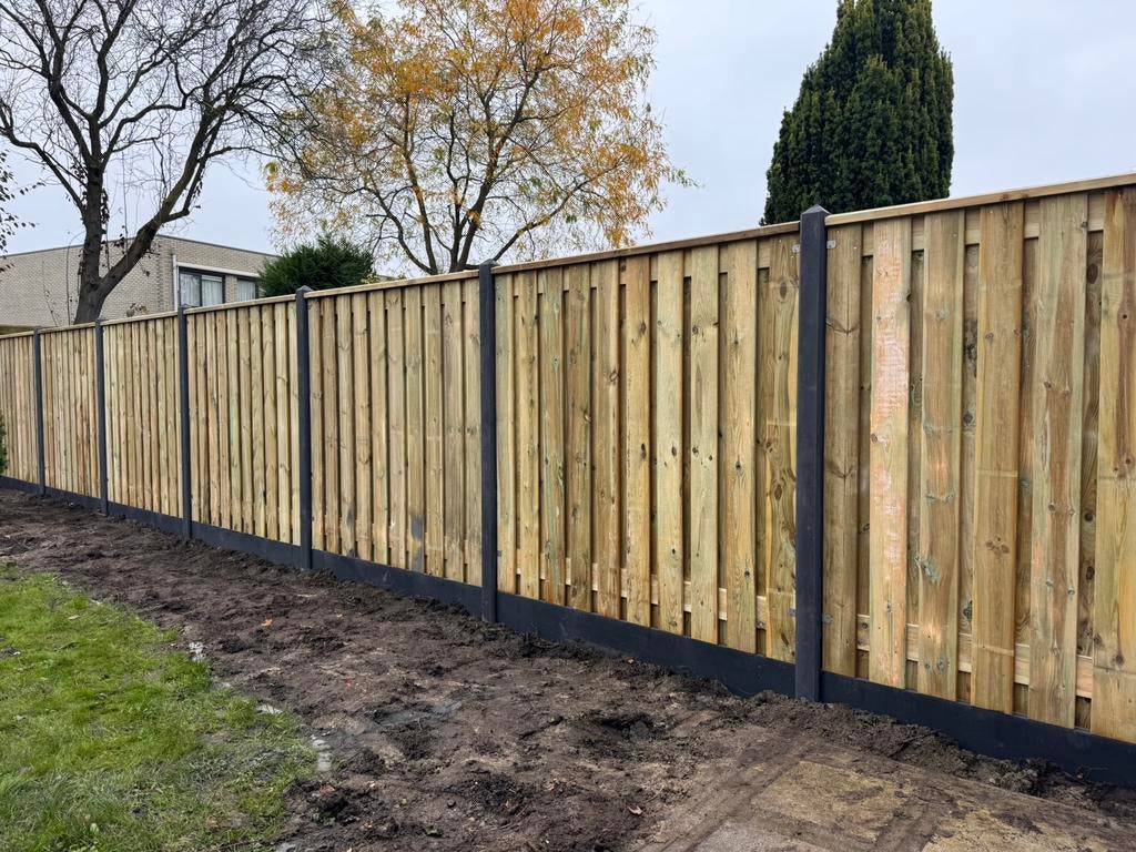 Foto 8 van HOUT BETON SCHUTTING Vanaf €95P/M met plaatsing!