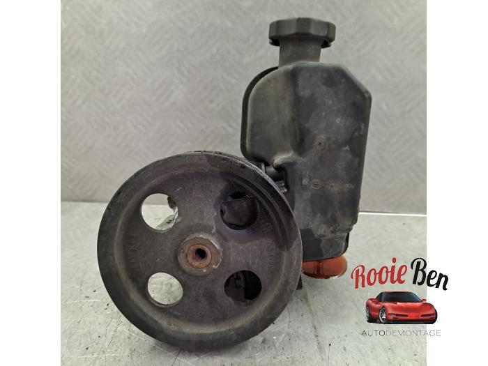 Stuurbekrachtiging Pomp van een Dodge Nitro, Gebruikt, -, -, Ophalen of Verzenden