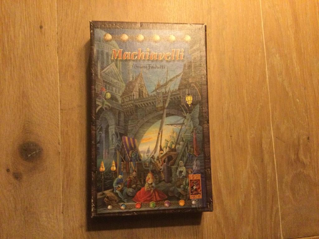 Machiavelli kaartspel, Drie of vier spelers, Ophalen of Verzenden, Zo goed als nieuw, 999 Games