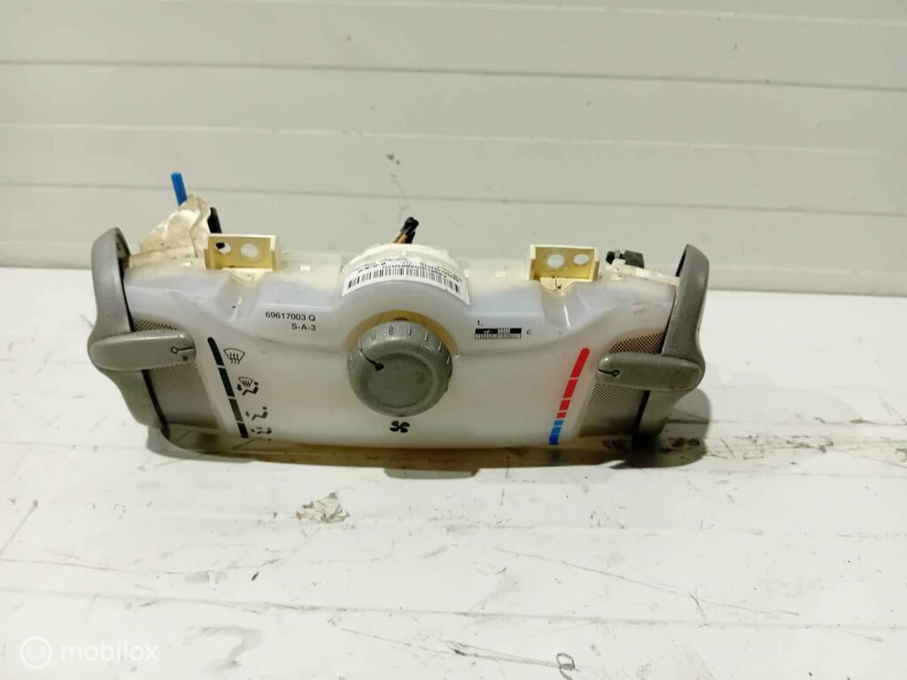 Bedieningspaneel kachel Peugeot 107 69610003, Auto-onderdelen, Ophalen of Verzenden, Gebruikt