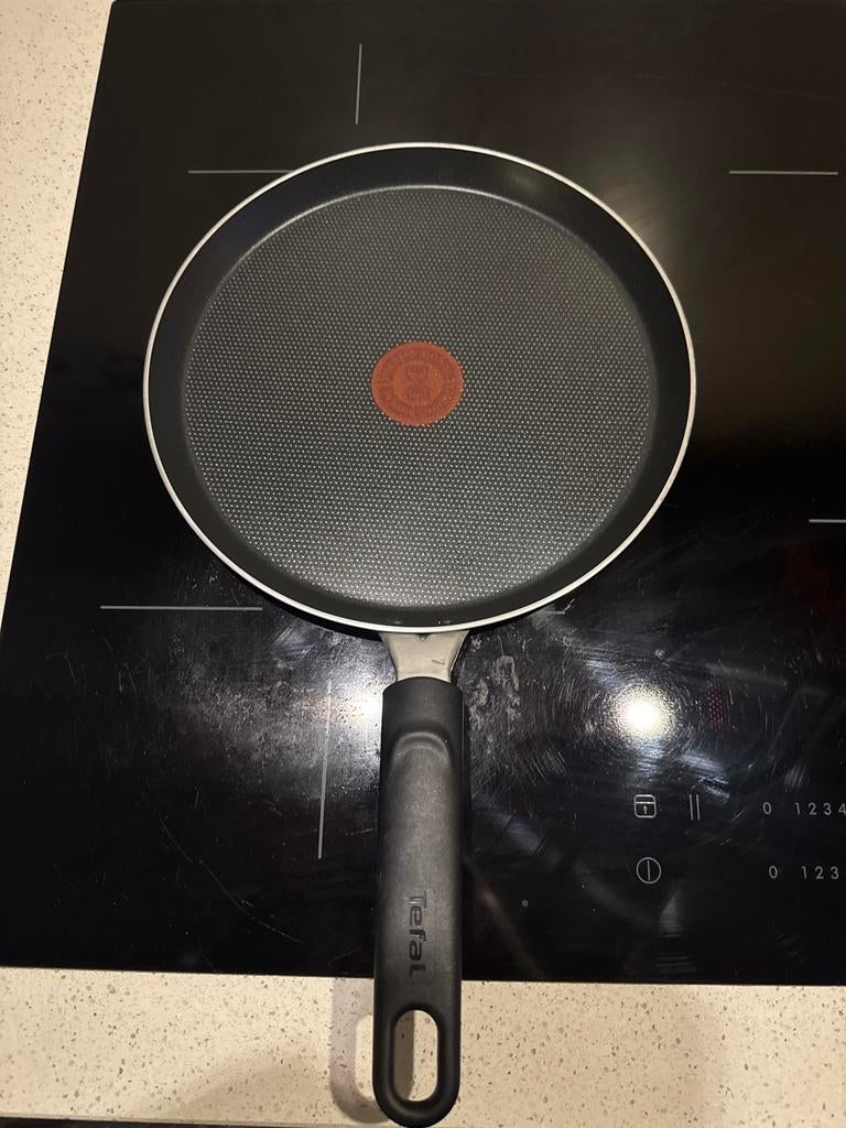 Nieuwe Tefal pannenkoekenpan – niet geschikt voor inductie, Huis en Inrichting, Keuken | Potten en Pannen, Ophalen of Verzenden