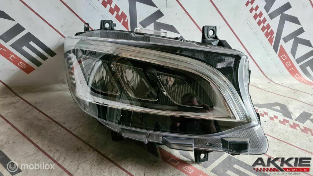 Mercedes sprinter W910 Koplamp rechts Led A9109065100, Auto-onderdelen, Verlichting, Ophalen of Verzenden, Gebruikt