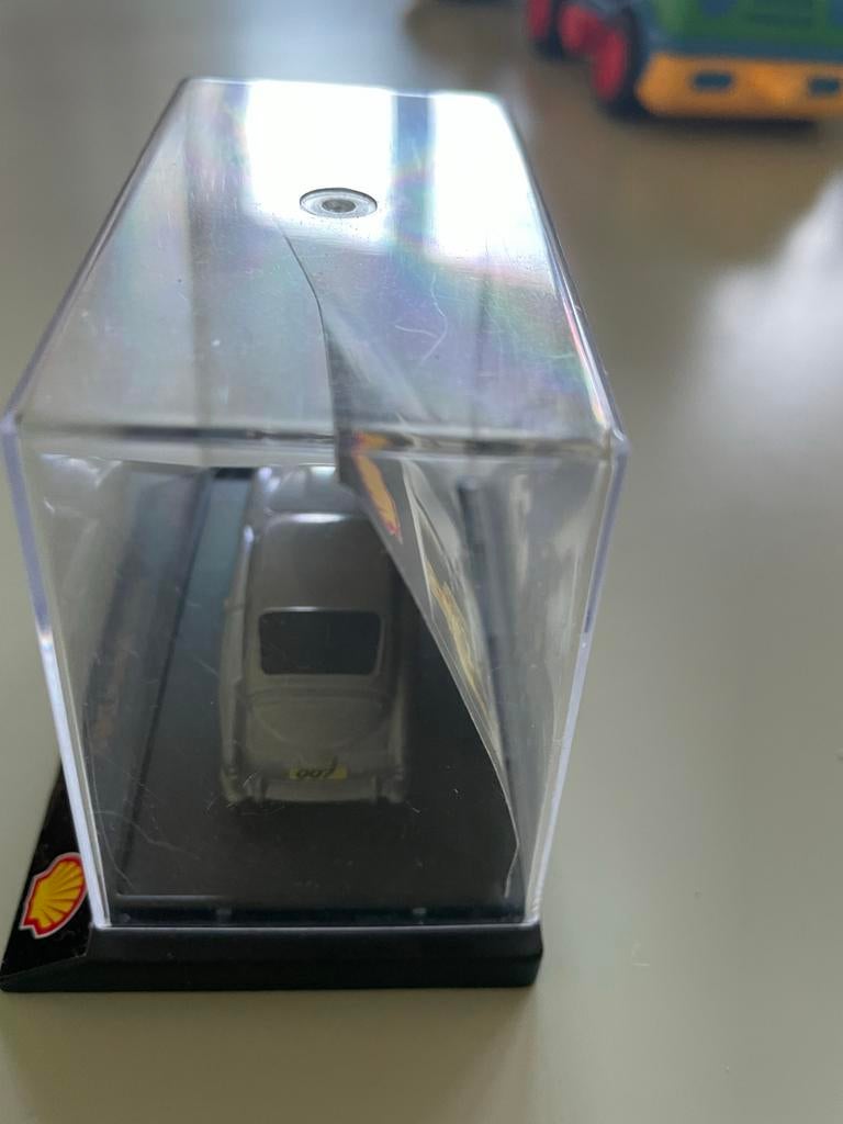 James Bond 007 Aston Martin DB5 Shell, Ophalen, Zo goed als nieuw, Auto, Overige merken