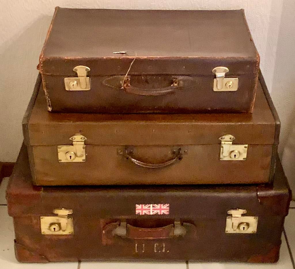 KOFFERS LEER KOFFER ENGELAND OUDE LEREN••SALE••SET € 169,00, Ophalen, Gebruikt, Leer, 70 cm of meer