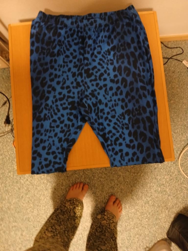 Carnavals Panterbroek 1XL - Shein, 1x Gedragen, Kleding | Dames, Carnavalskleding en Feestkleding, Ophalen, Carnaval, Maat 46/48 (XL) of groter
