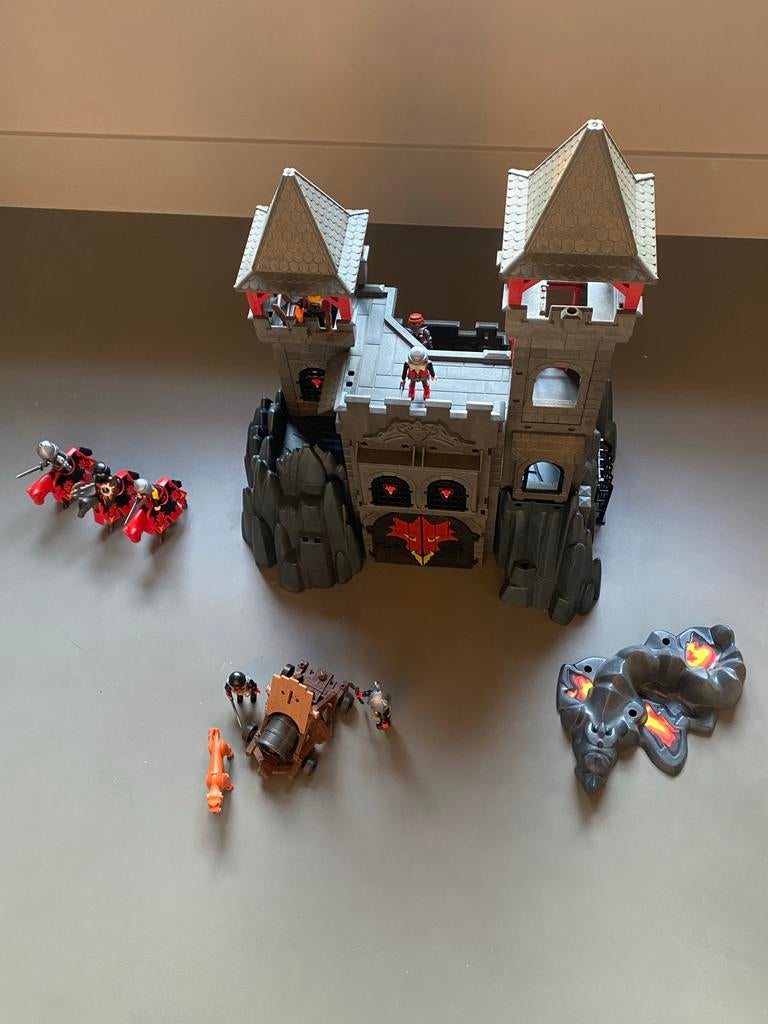 Playmobil Drakenkasteel, Kinderen en Baby's, Speelgoed | Playmobil, Ophalen of Verzenden, Gebruikt, Complete set