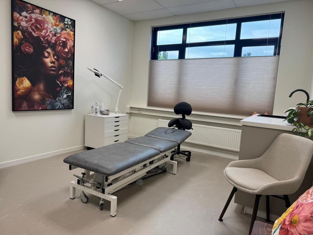 Te huur: praktijkruimte of kantoorruimte in Woerden, Locatie of Ruimte