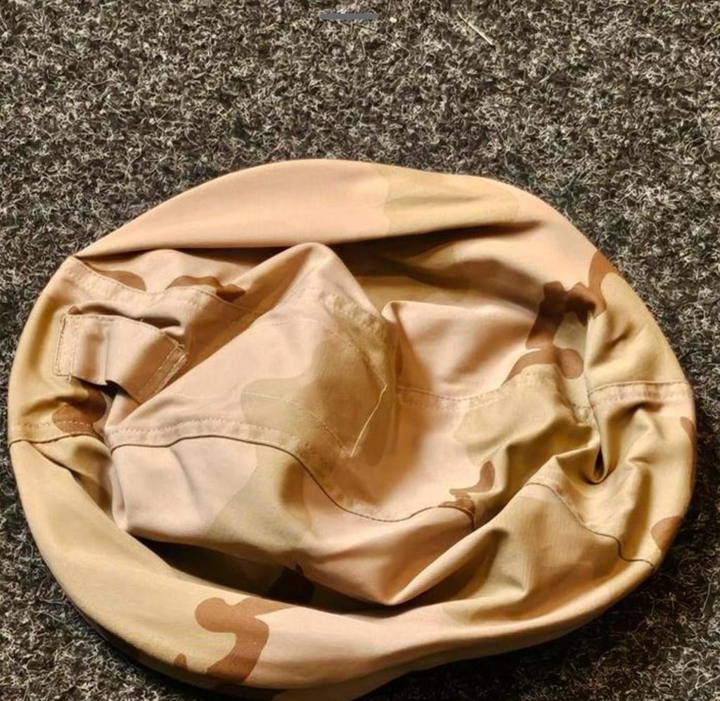 Diverse helm covers Woodland Snow Desert verschillende maten, Verzamelen, ., Ophalen of Verzenden, ., Nederland