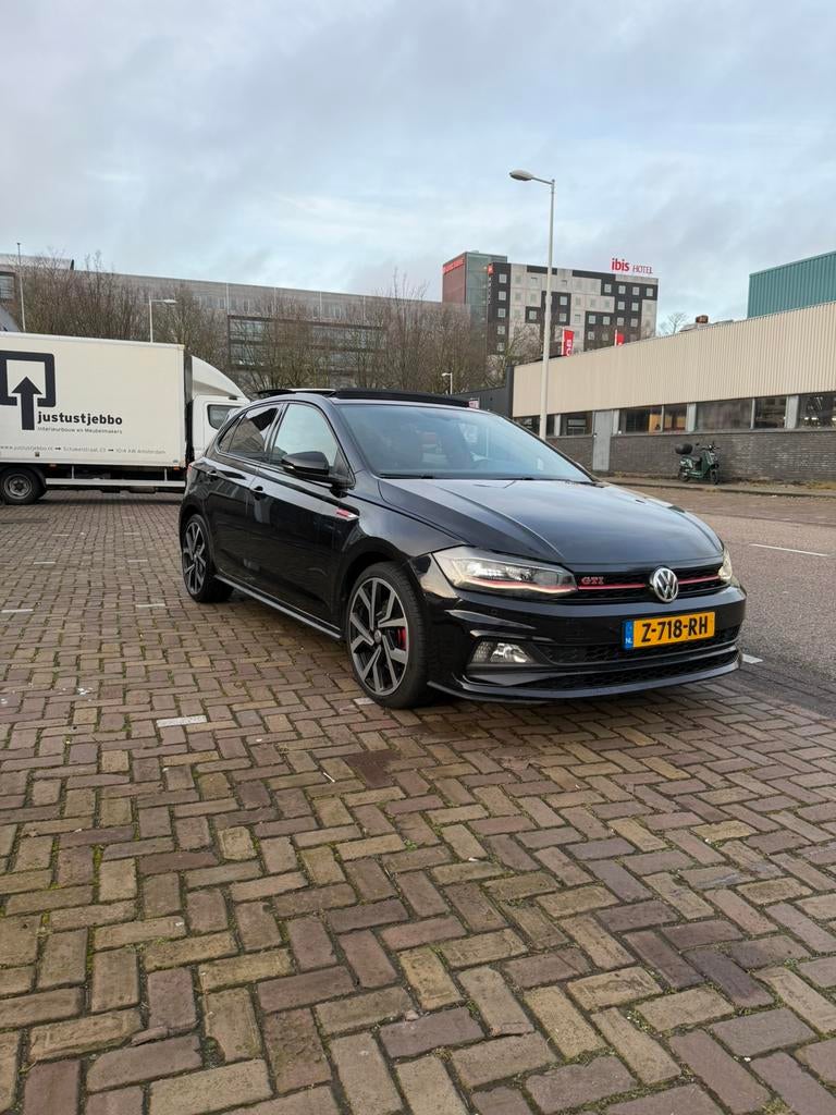 Volkswagen Polo 2.0 TSI 200pk 6-DSG 2019 Zwart, Zwart, 4 cilinders, 1984 cc, Zwart