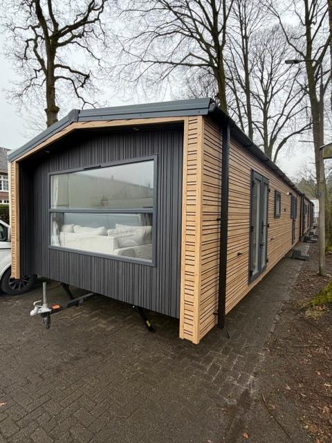 Chalet te koop : Globus 54 XL Modern (4 of 6 pers) 1130x400, Tot en met 4