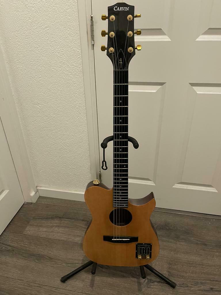 Carvin acoustic-electric guitar, Ophalen of Verzenden, Zo goed als nieuw
