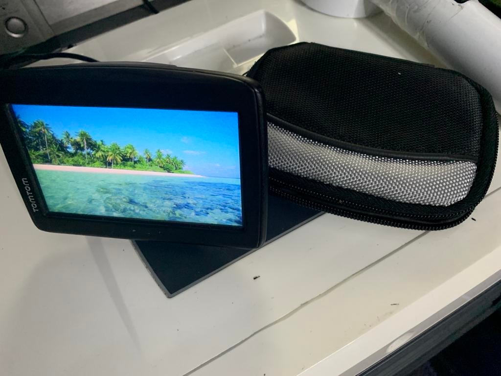 TomTom 4EN42 GPS Navigatiesysteem, Auto diversen, Autonavigatie, Ophalen of Verzenden, Zo goed als nieuw