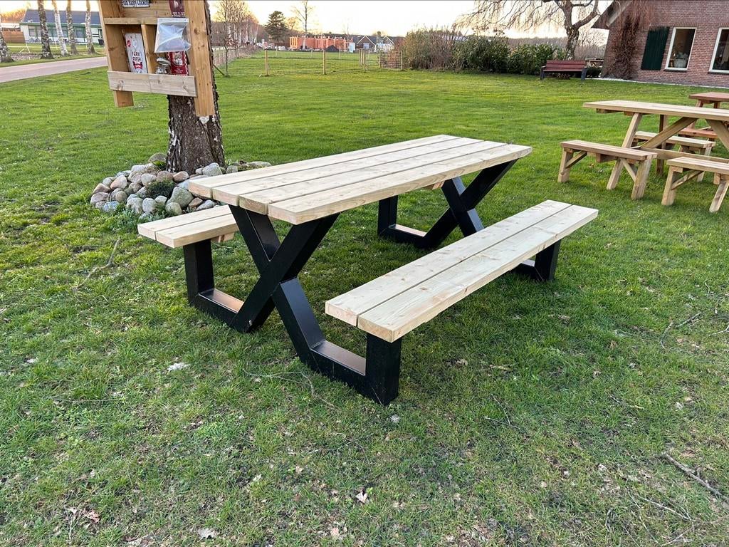 Tuintafel met metalen frame, Tuin en Terras, Picknicktafels, Ophalen of Verzenden, Nieuw, Vierkant, Staal