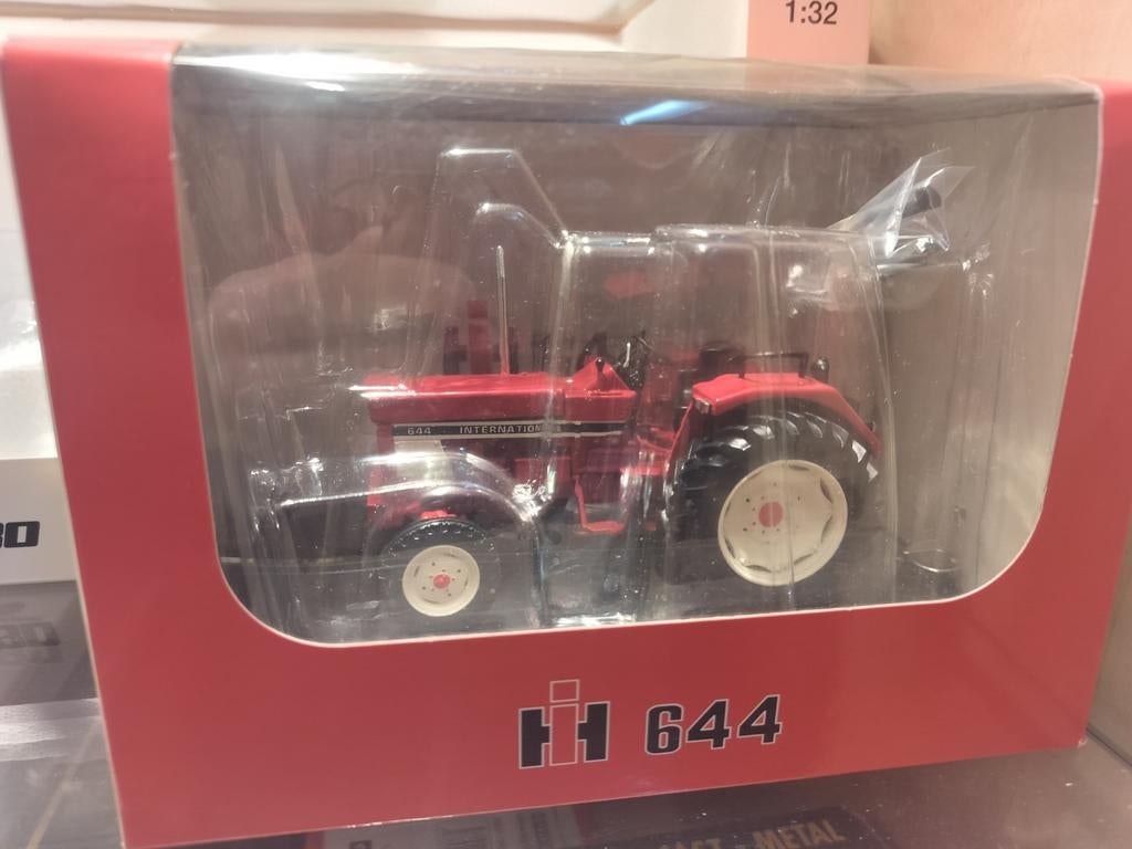 Te koop international 644, Ophalen of Verzenden, Zo goed als nieuw, Tractor of Landbouw, Overige merken