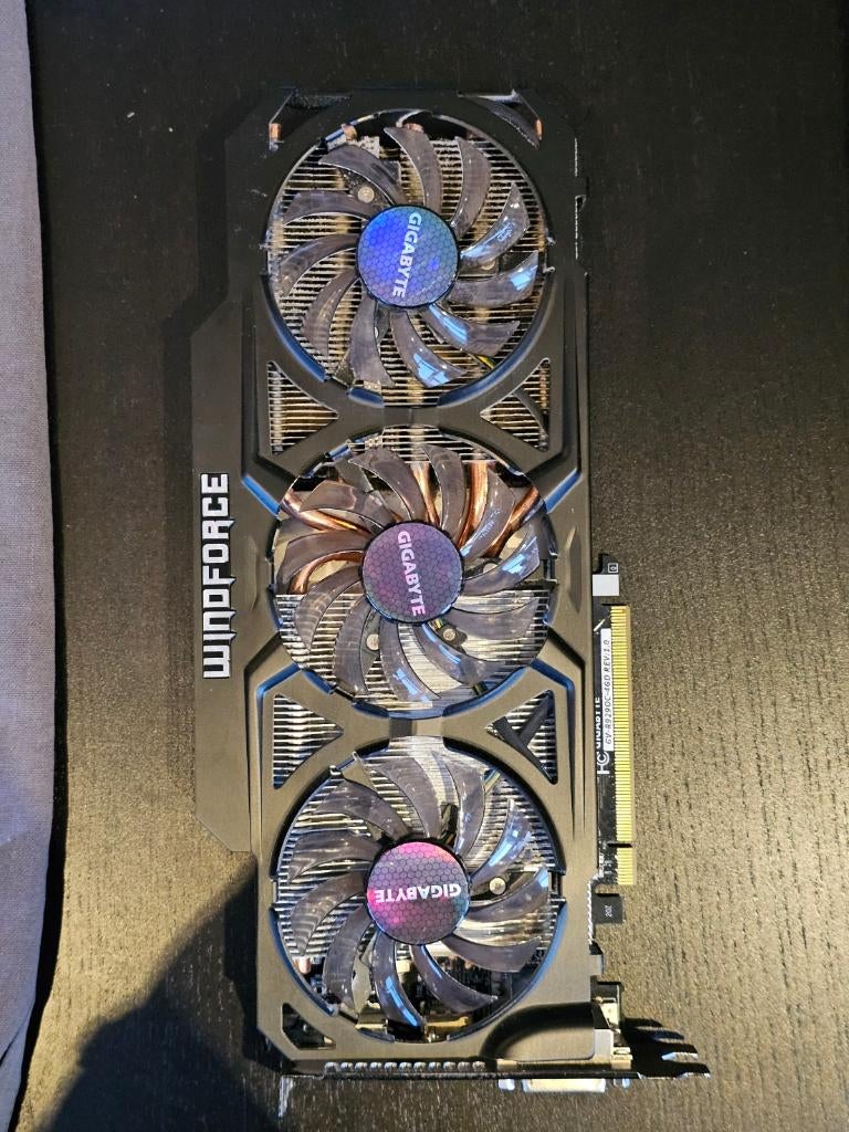 Gigabyte R9 290 GDDR5-4GB, Computers en Software, Videokaarten, PCI-Express 3, Gebruikt, AMD, HDMI
