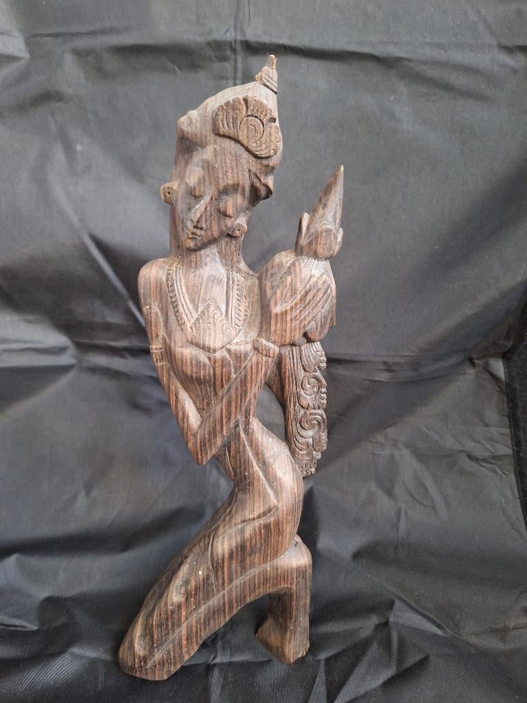 Balinese Beeld Van Een Vrouw, Ophalen