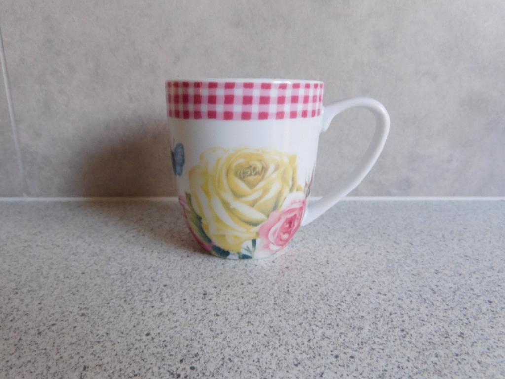 Senseo mok Patchwork Roos en Ruit Hallmark Marjolein Bastin, Ophalen of Verzenden, Zo goed als nieuw, Overige stijlen, Kop(pen) en/of Schotel(s)