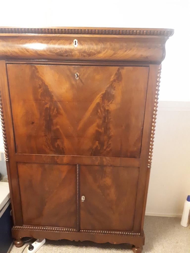 Antieke secretaire/ schrijf bureau, Ophalen