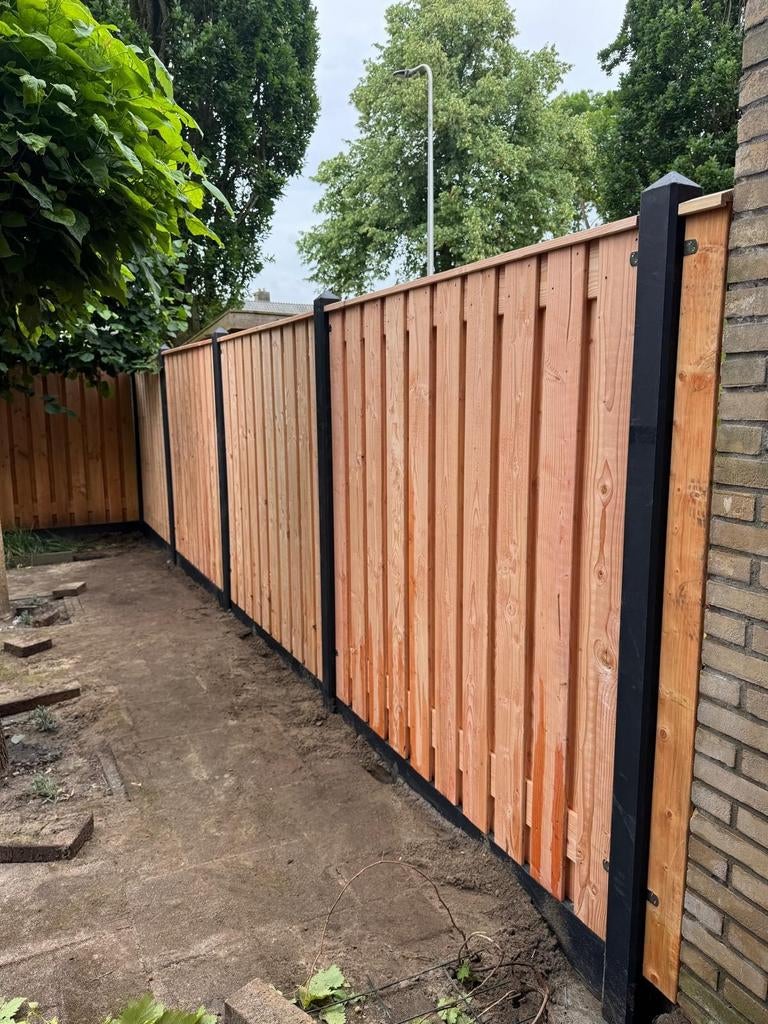 Schutting plaatsen v.a 90€ p/m incl materialen en arbeid, Tuin en Terras, Schuttingen, 1 tot 2 meter, 6 meter of meer, Nieuw, Ophalen of Verzenden