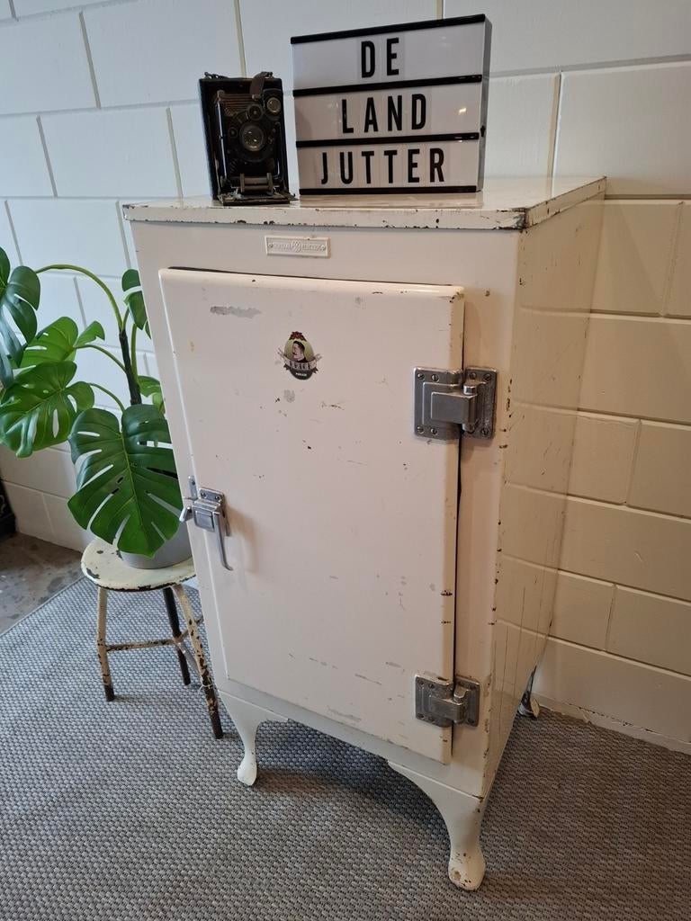 Vintage/Industriële metalen kast, General electric, Ophalen