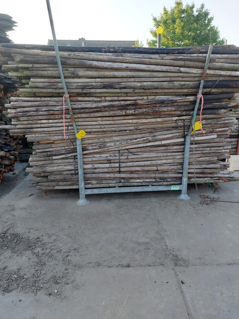 Weidepaal teerpaal boompaal fruitpaal palen diverse maten, Ophalen of Verzenden, Zo goed als nieuw, 250 cm of meer, Palen
