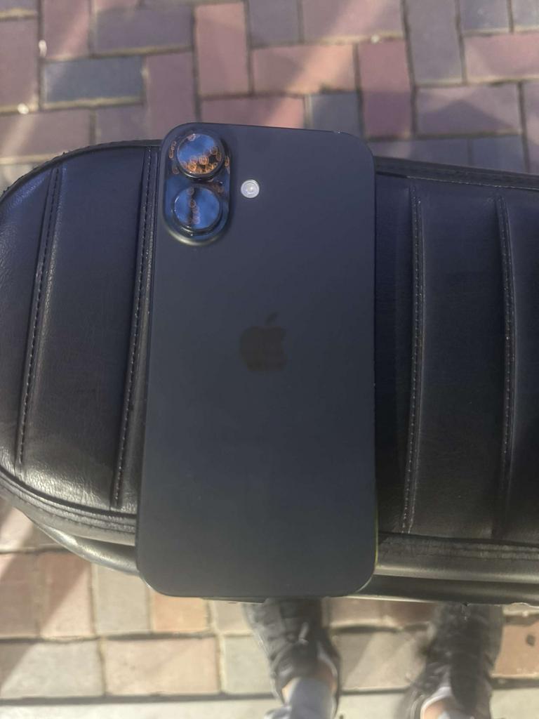 iPhone 16, Zwart, Ophalen of Verzenden, Zonder simlock, Niet werkend