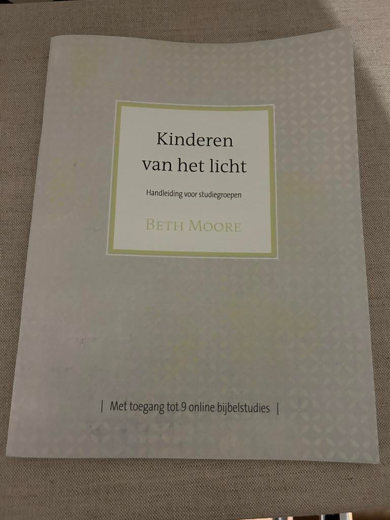 Beth Moore - Handleiding voor studiegroepen, Boeken, Ophalen of Verzenden, Zo goed als nieuw, Beth Moore