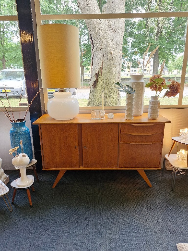 Vintage dressoir met lades op schuine pootjes, Ophalen, Gebruikt, ., Vintage