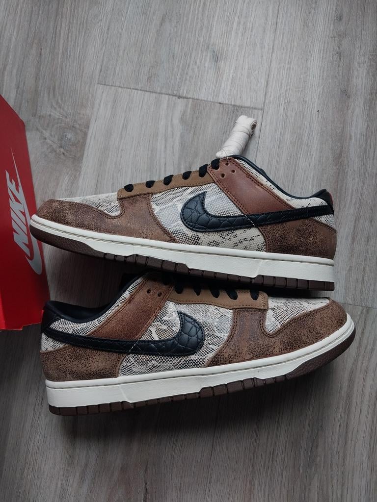 Nike Dunk Low CO.JP Snakeskin (45), Bruin, Nike, Nieuw, Ophalen of Verzenden