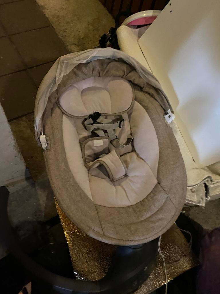 Baby schommelstoel met gordel, Schommelstoel, Nieuw, Met gordel(s) of riempje(s), Ophalen