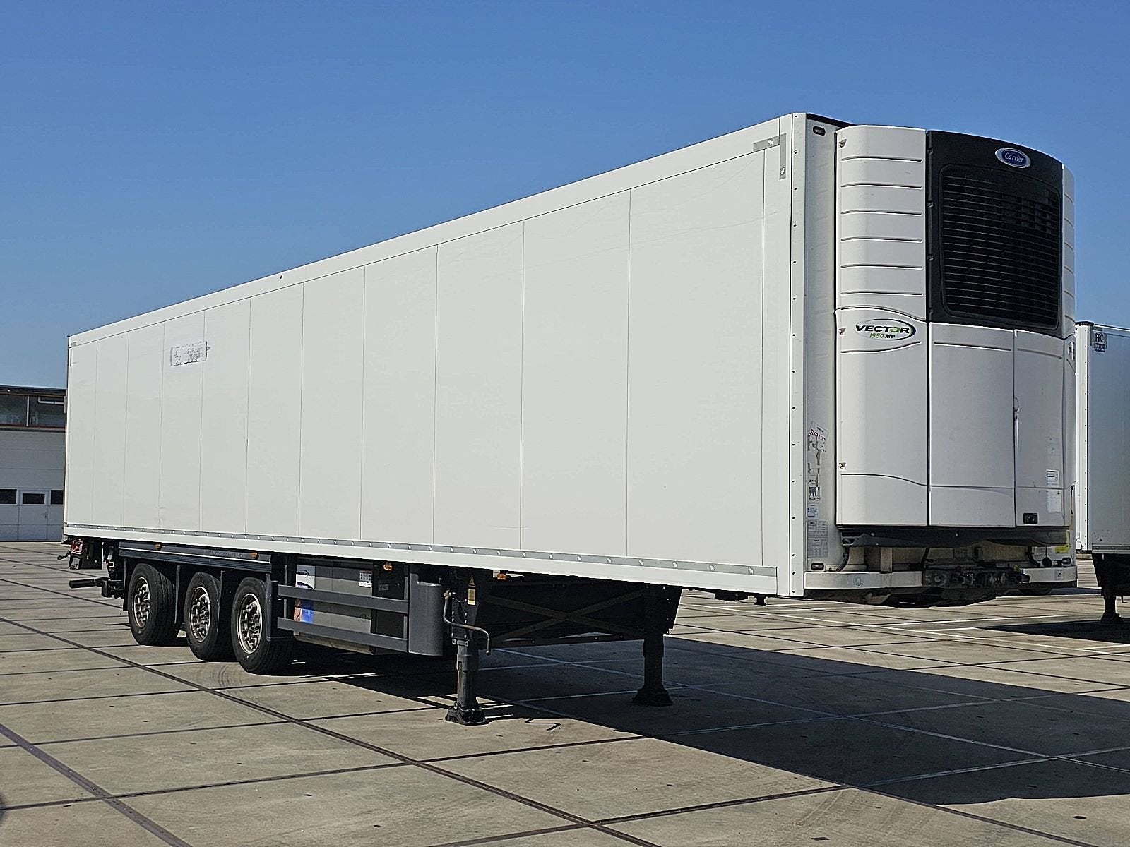SCHMITZ SKO 24 FP 40 COOL steeraxle taillift, Overige kleuren, Origineel Nederlands, Bedrijf, Aanhangers en Opleggers