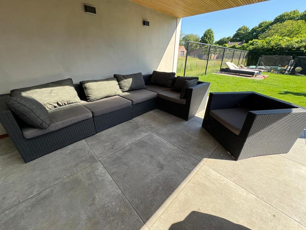 Lounge set grijs wicker met kussens - Van Cranenbroek, Ophalen, 5 zitplaatsen, Zo goed als nieuw, Loungeset