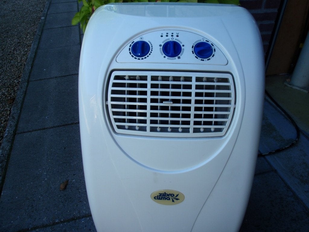 Te koop mobiele airco merk: Zibro Clima, Ophalen, Minder dan 60 m³, 2 snelheden, Zo goed als nieuw