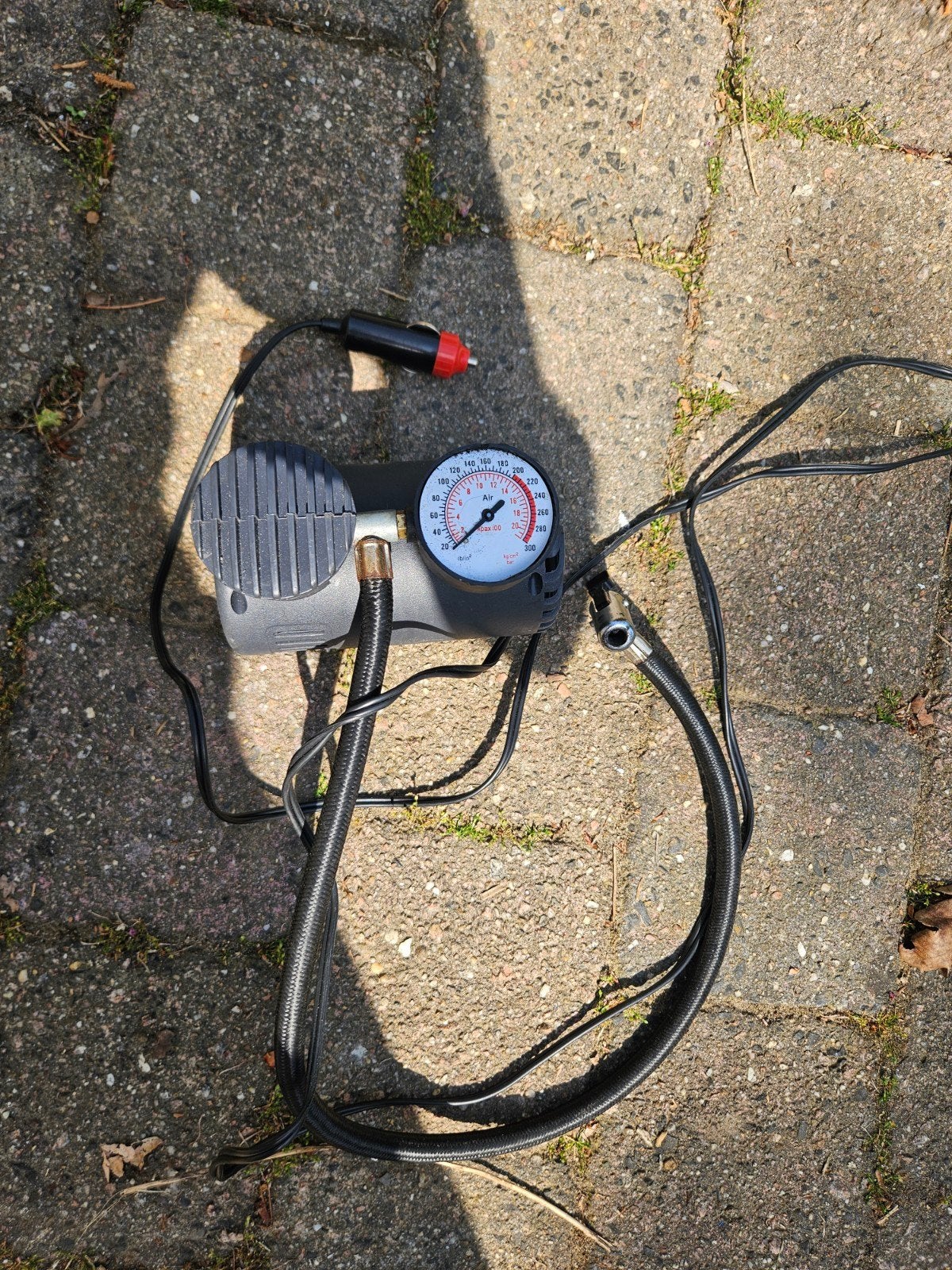 Compacte 12V auto compressor, Ophalen, Gebruikt