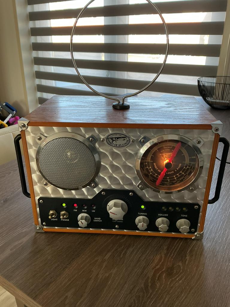 Spirit of st. Louis. Field radio, Audio, Tv en Foto, Radio's, Ophalen of Verzenden, Zo goed als nieuw
