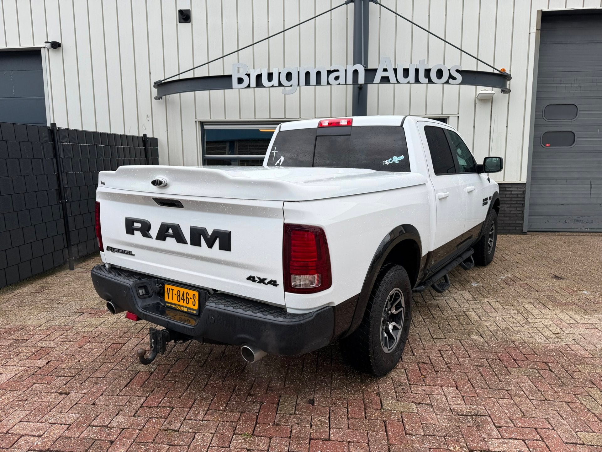 Dodge Ram 1500 5.7 V8 Quad Cab 6'4 REBEL, Auto's, Dodge, Automaat, Achterwielaandrijving, Gebruikt, 8 cilinders
