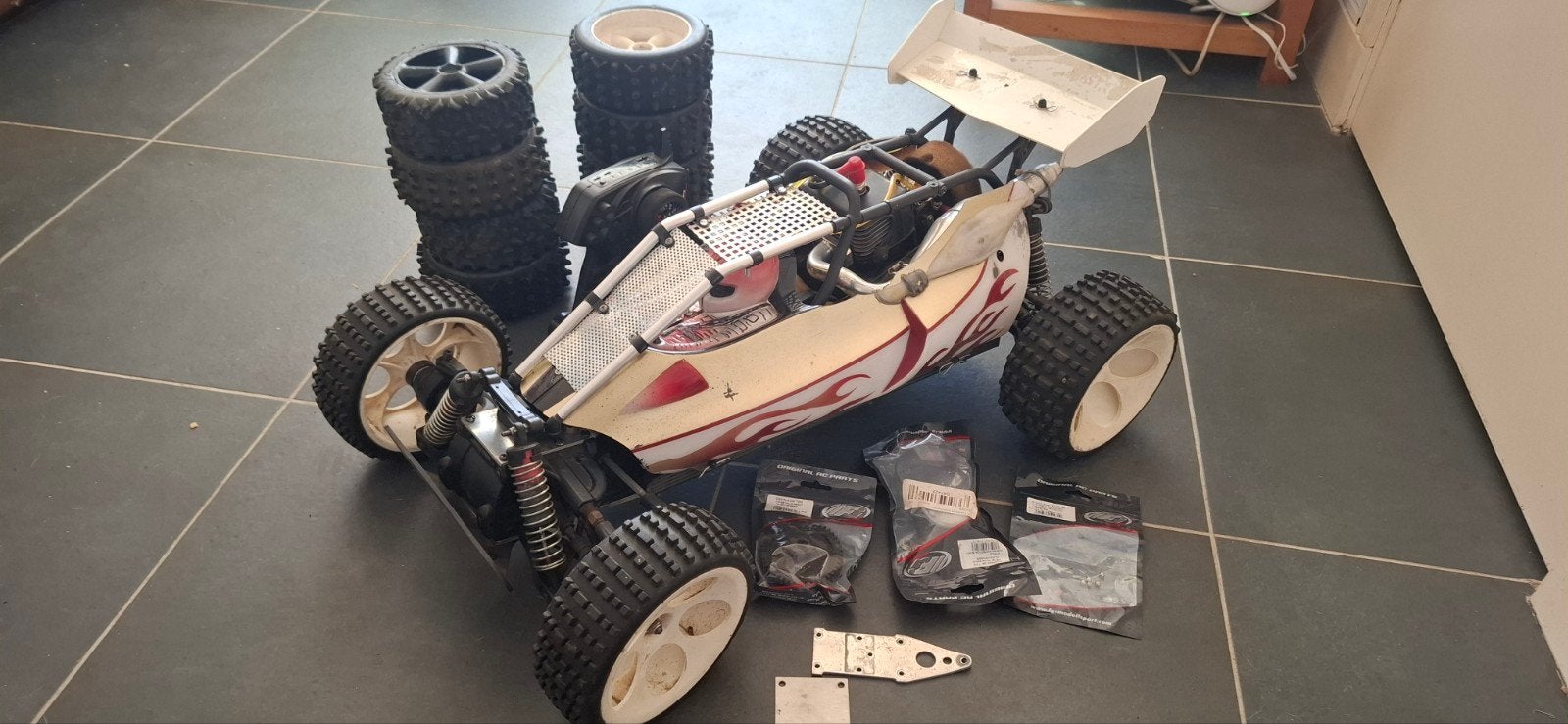 FG Baja 4WD 26cc RTR, Hobby en Vrije tijd, Ophalen, Gebruikt, 1:5 t/m 1:8, Auto