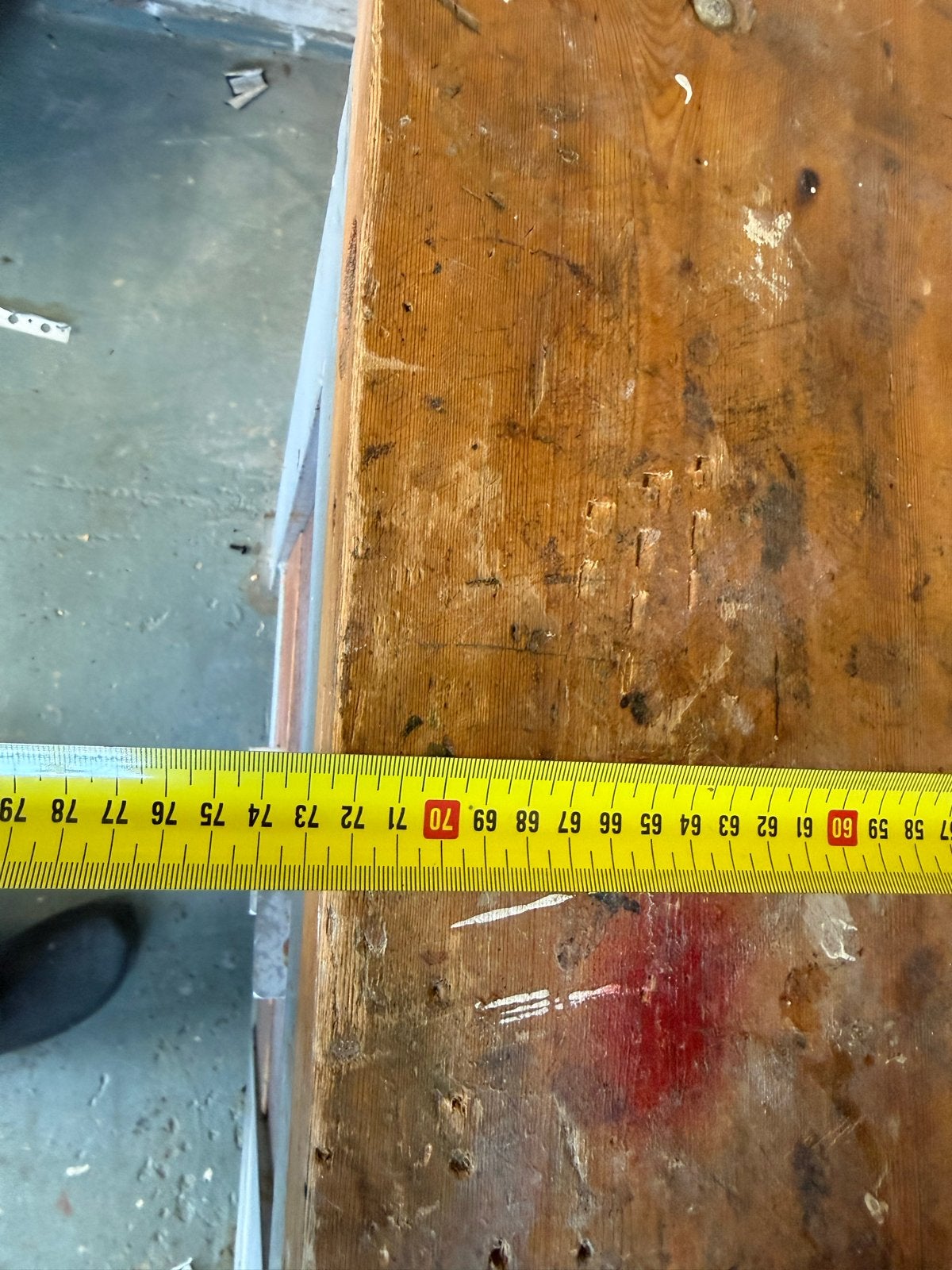 Foto 7 van Robuuste werkbank met bankschroef en lades